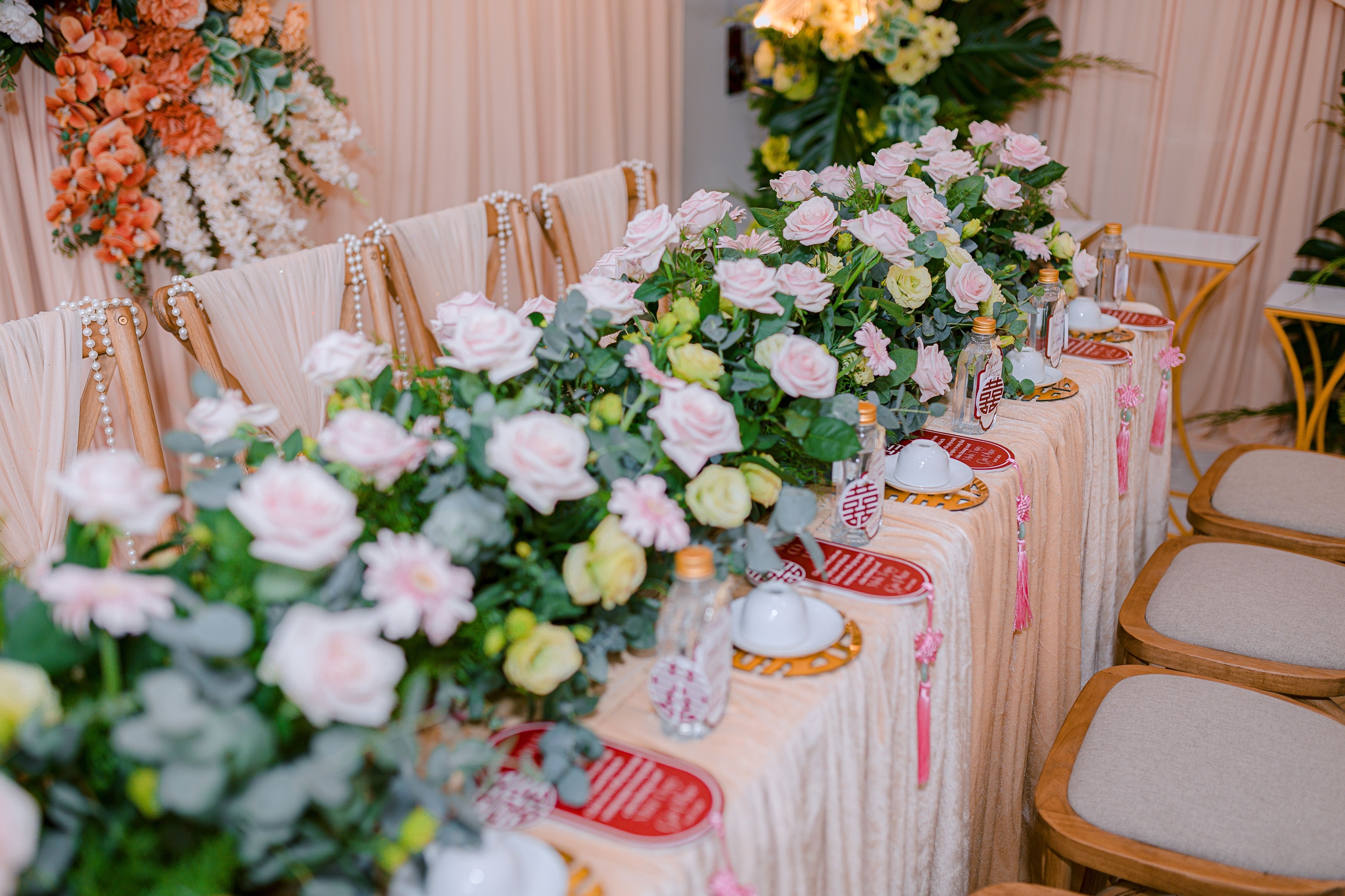Refined reception table setting